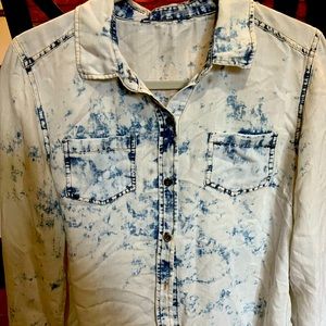 Button-down splattered dye shirt, Size M